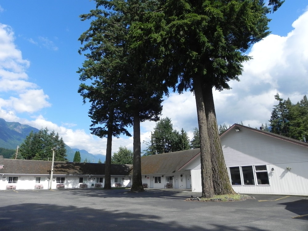 Skagit Motor Inn - Image 5