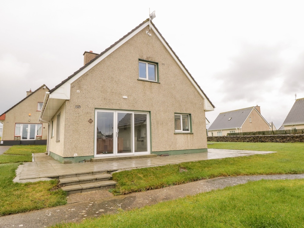 38 Carrowhubbock Holiday Village