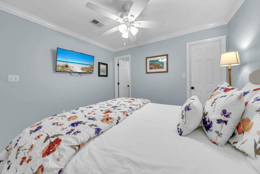 Beachside Villas 412