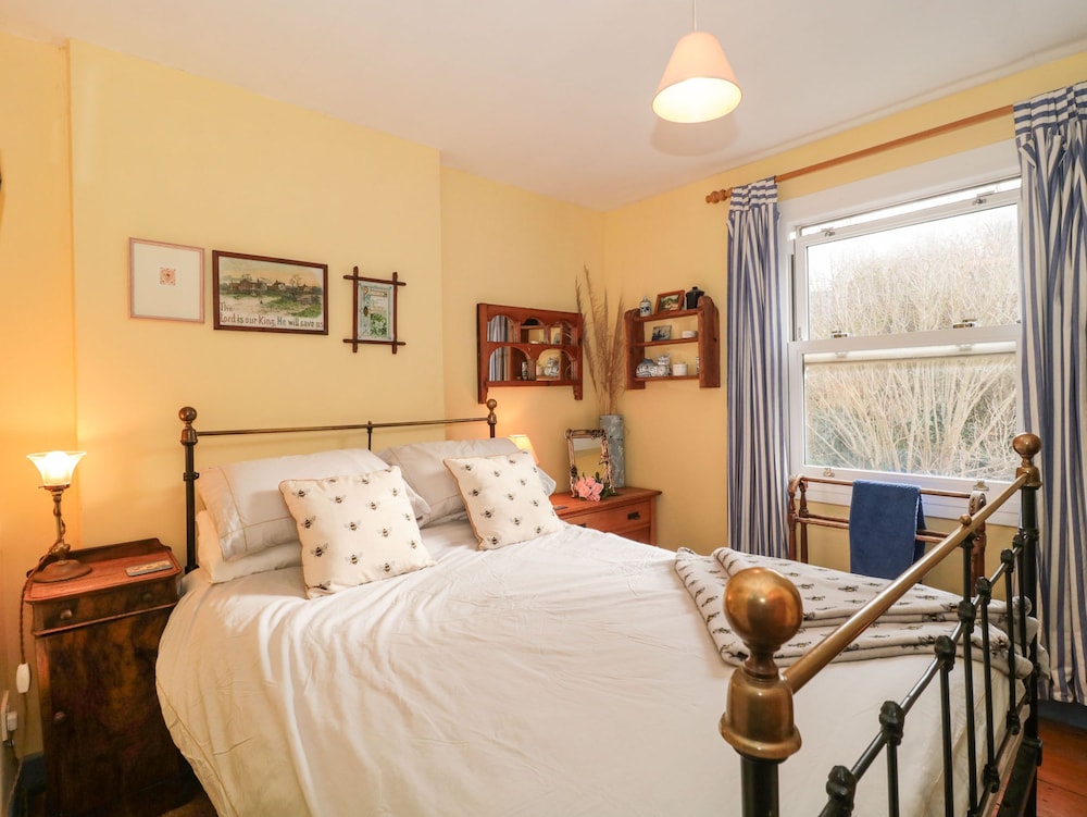 Lea Cottage