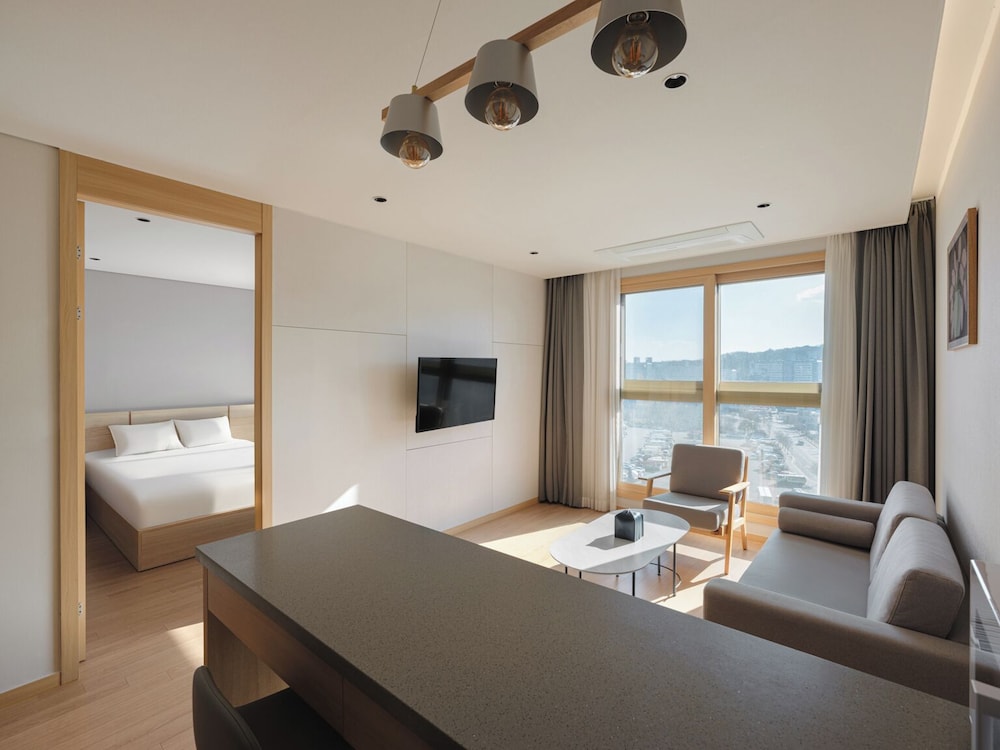 Le collective Sokcho Central