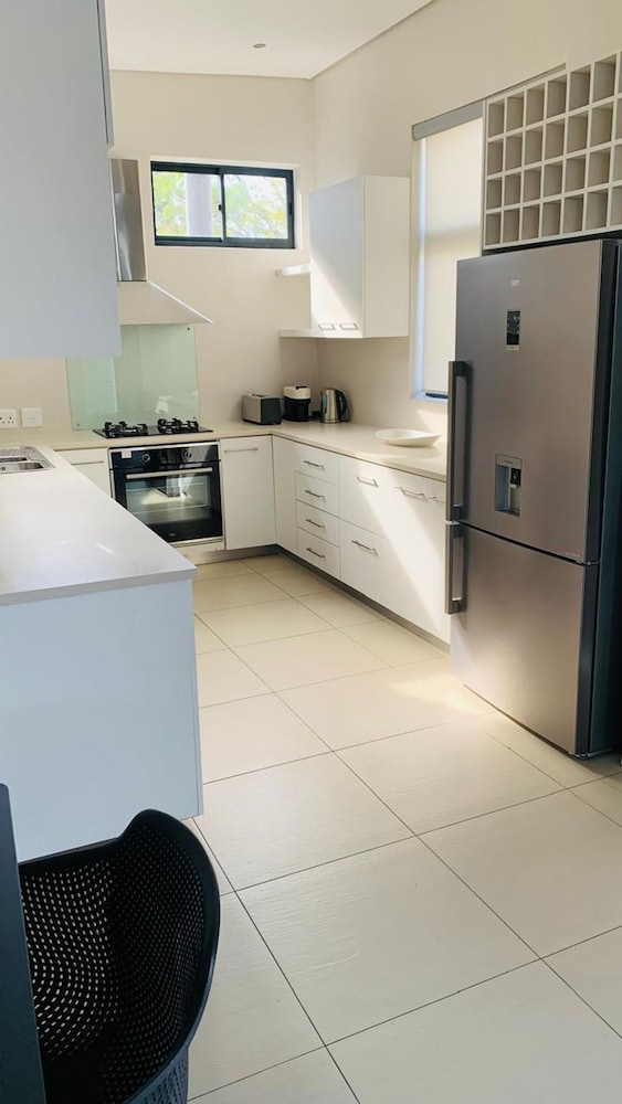 Lovely 3 bed With Splash Pool in Seapoint - 2245
