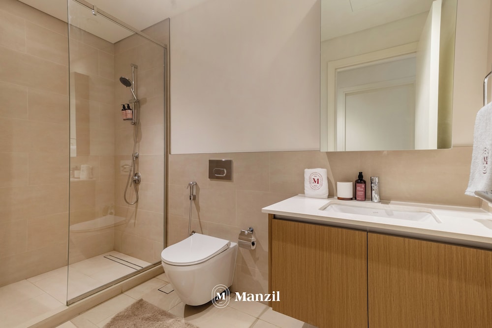 Manzil - Cozy 1BR Waterfront Apartment