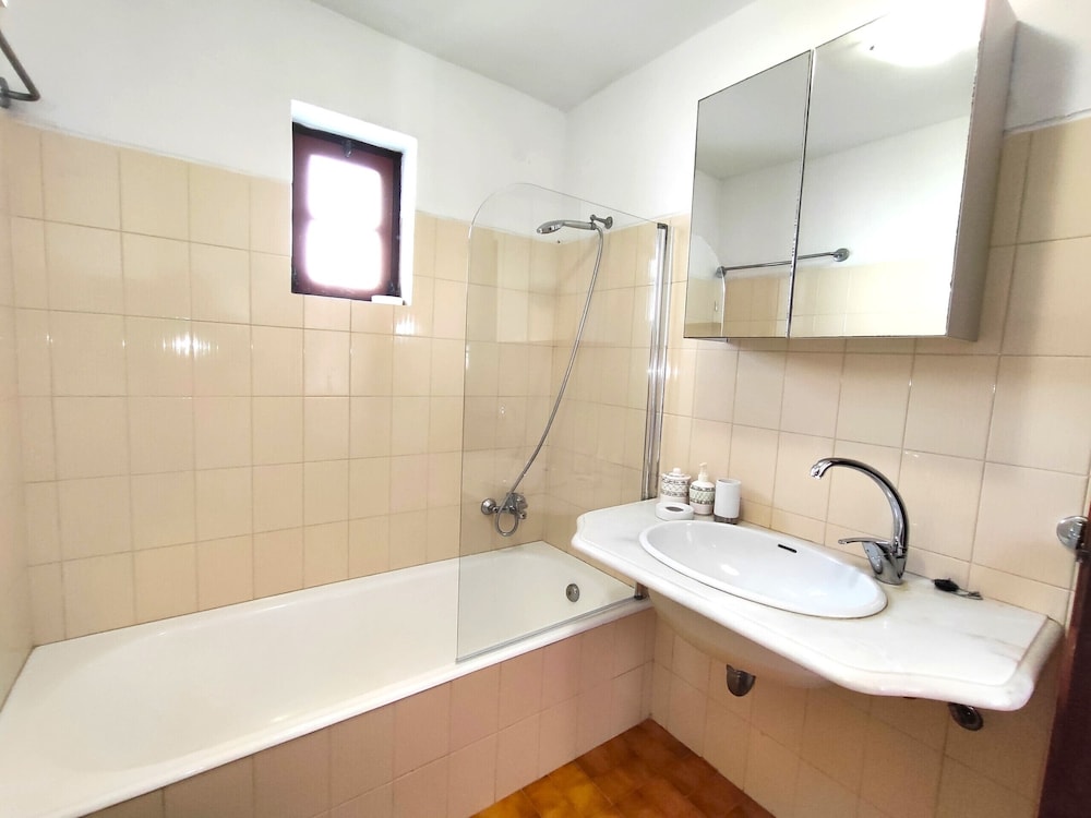 Lagos High Point Nature 1 by Homing