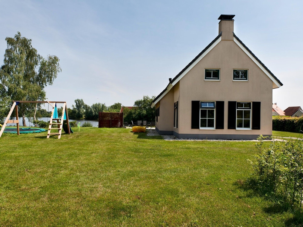 Family Home With Wellness and Tour Boat