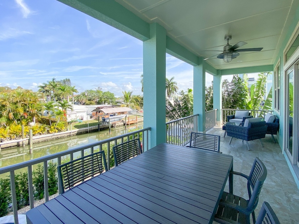 135 Island Escape: 5br Home W/ Pool And Spa! 5 Bedroom Home