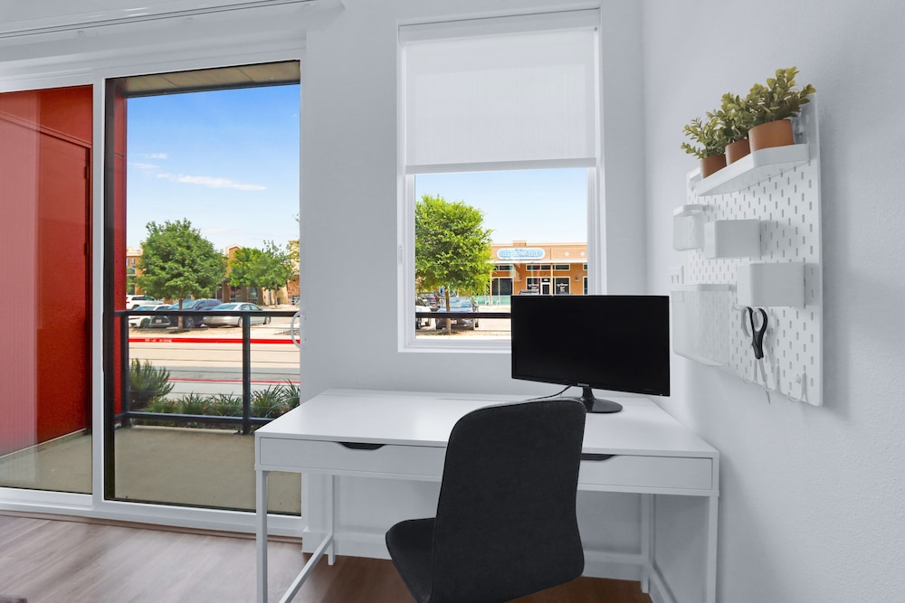 Luxury Resort-style Living Centrally Located