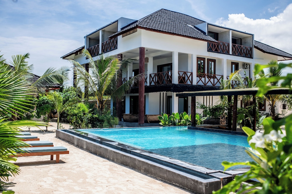 Baobab Bungalows