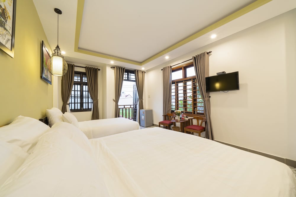 Blue Whale Homestay