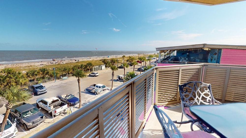 Sandpiper 2 by Tybee Vacation Rentals