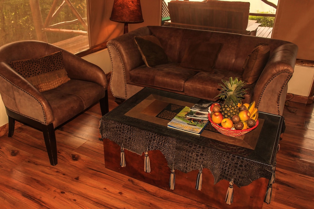 Mweya Safari Lodge