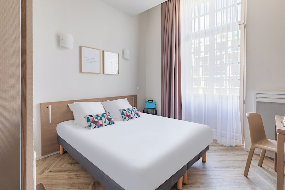 Hotel Appart'City Confort Reims Centre - Image 1