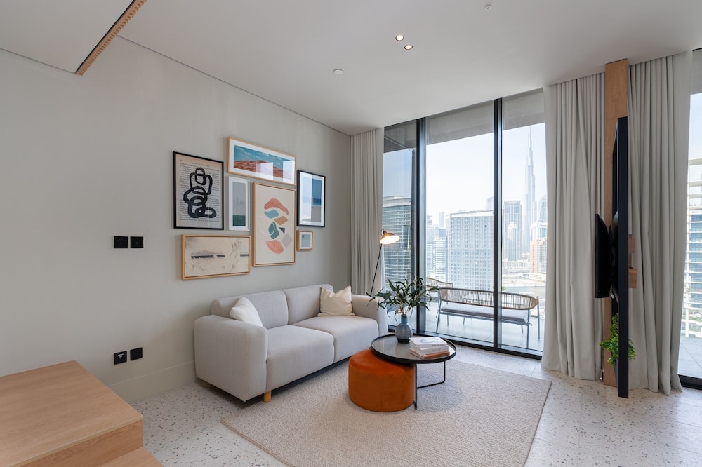 Upside Living - 1807 - BB