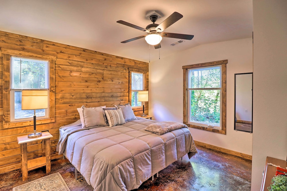 Riverfront 'heaven on the White' w/ Covered Patio! view 5