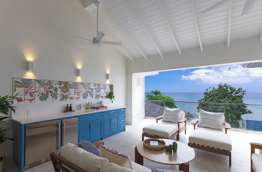 Kaiso & Kai Beachfront Villa