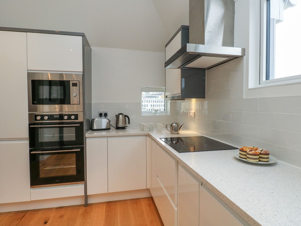 Harbourside Haven Penthouse 1