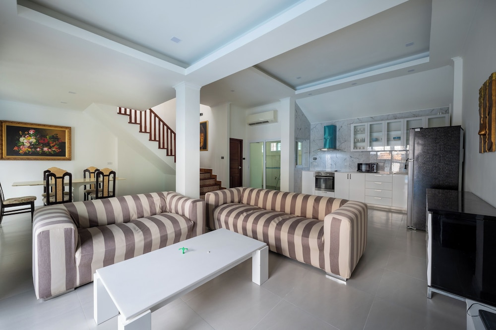Villa Phratamnak