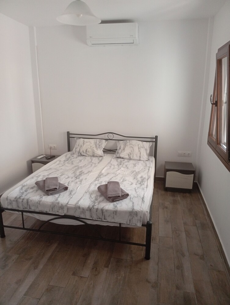 Nea Vrasna Sun House