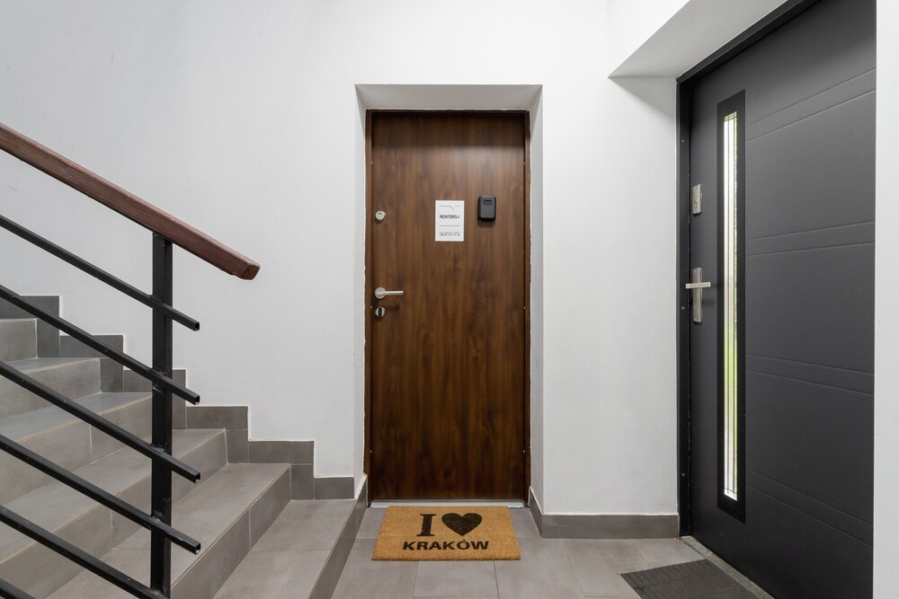 Sweet Studio Krakow by Renters view 2