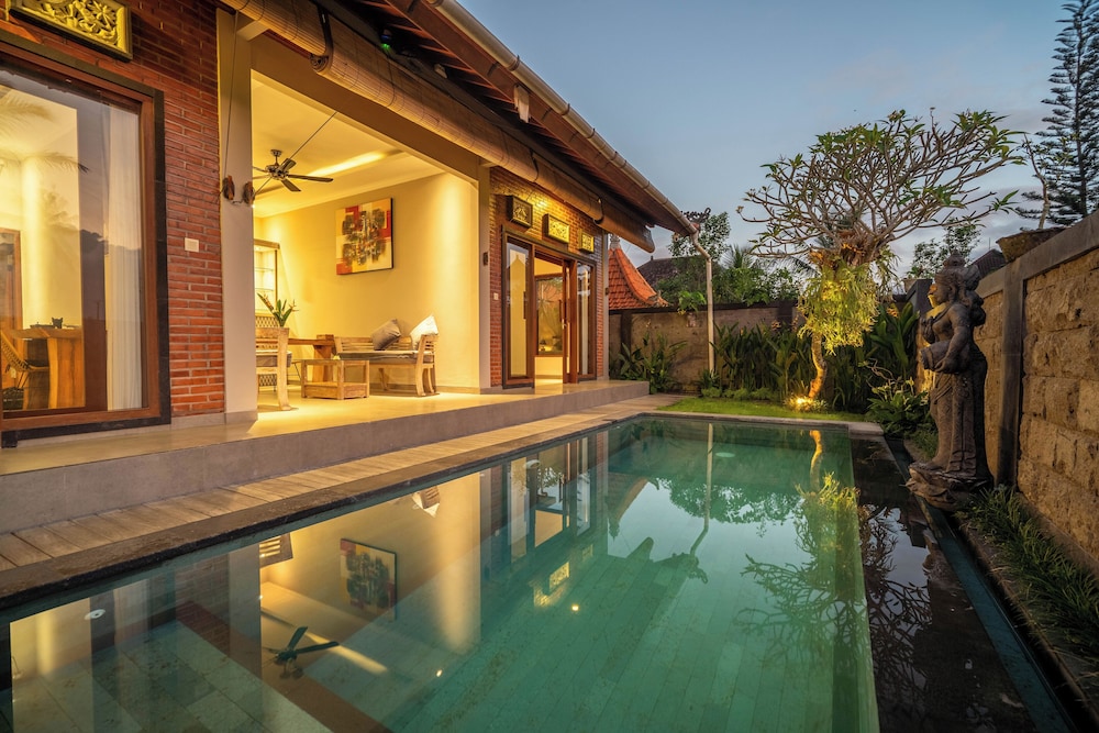 Alisa Private Villa
