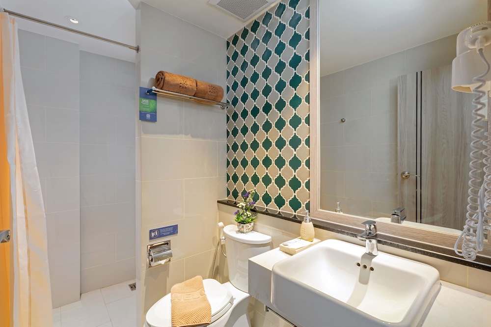 Sawaddi Patong Resort & Spa by Tolani, photo 74