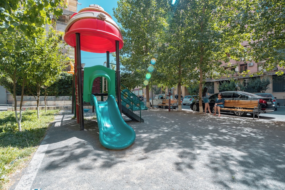 Stay Inn on Yekmalyan St
