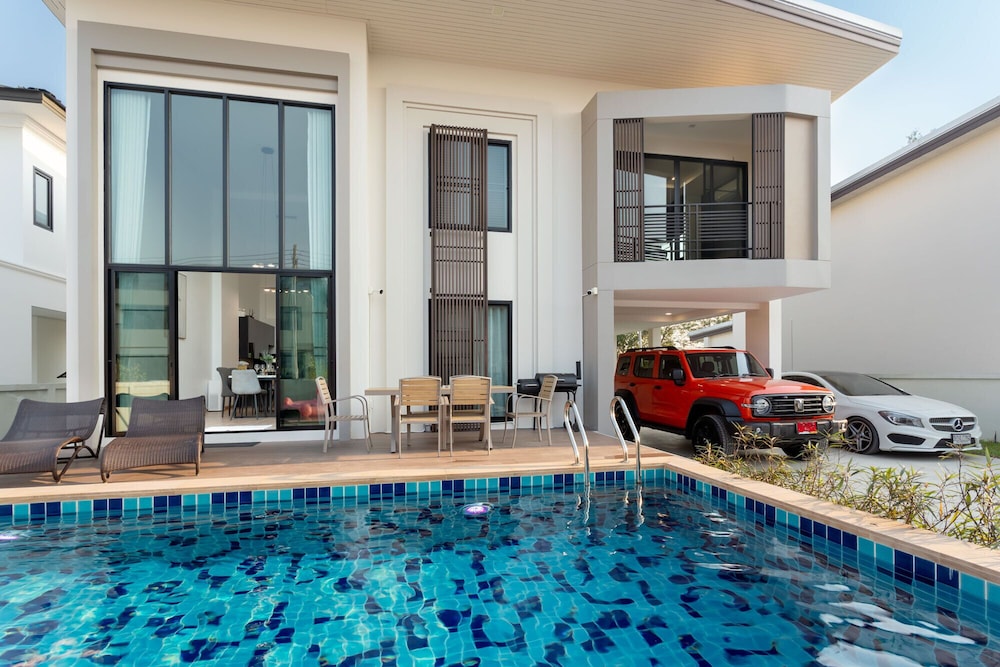Kanna Pool Villa