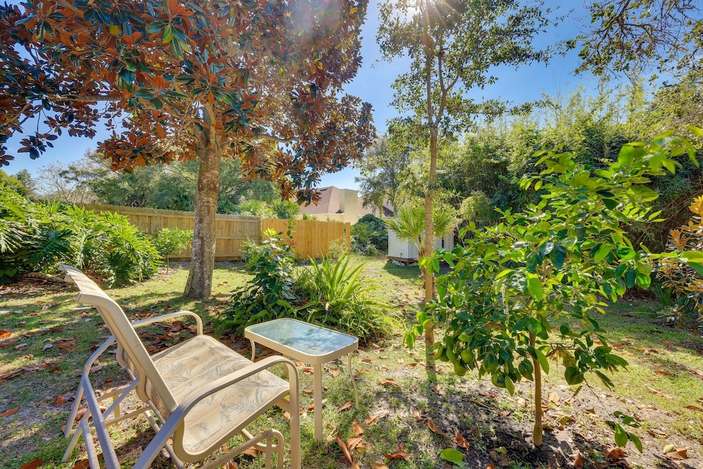 Serene St Augustine Townhome: Walk to Beach!