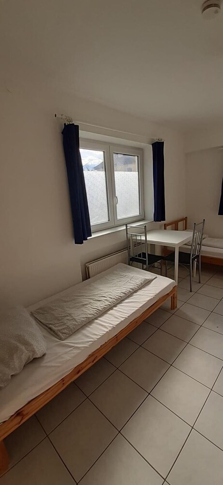 2-Rent Group Hostel Apartments EVE74