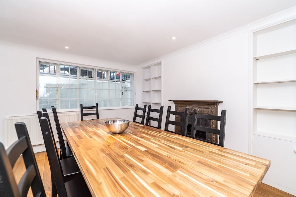 outdoor bbq area
