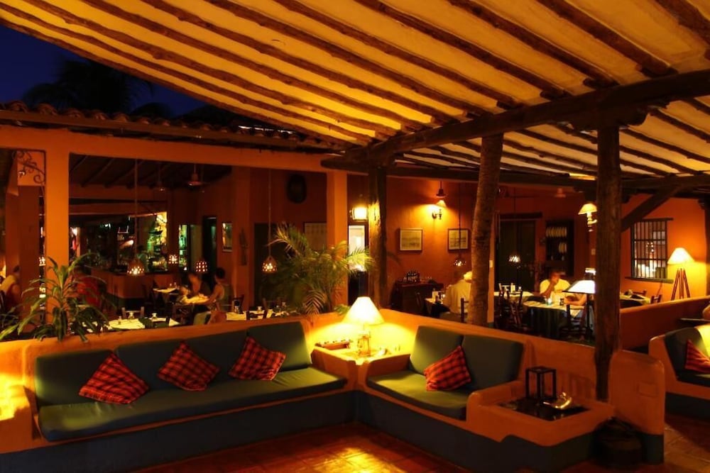 Costa Linda Beach