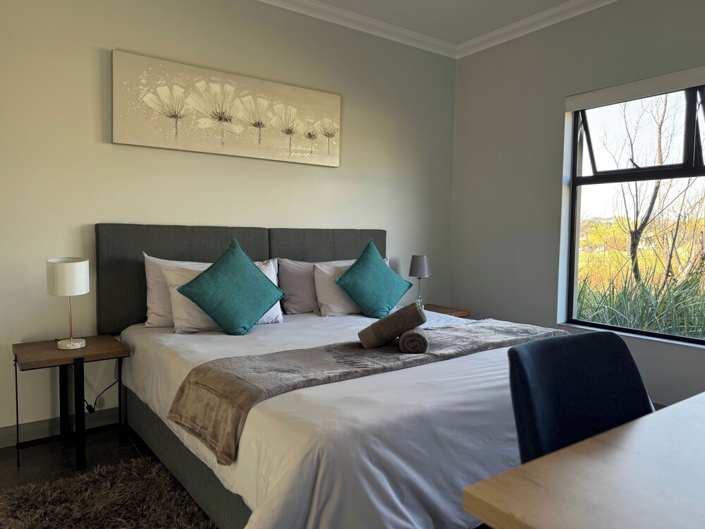 Stones Throw Manor