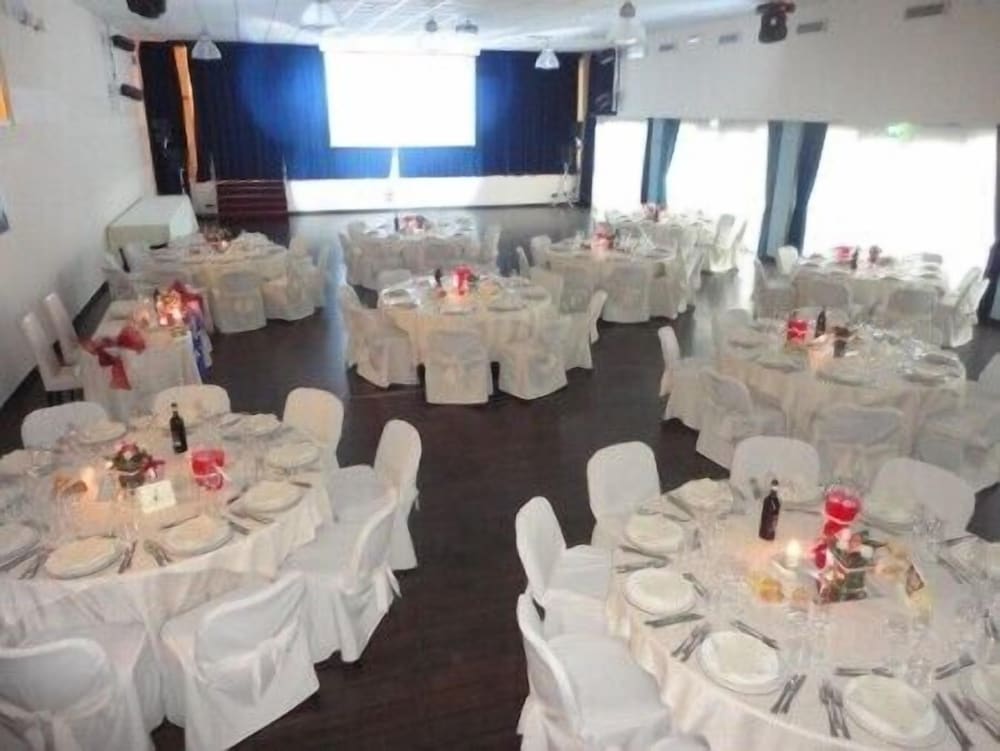 meeting & event spaces