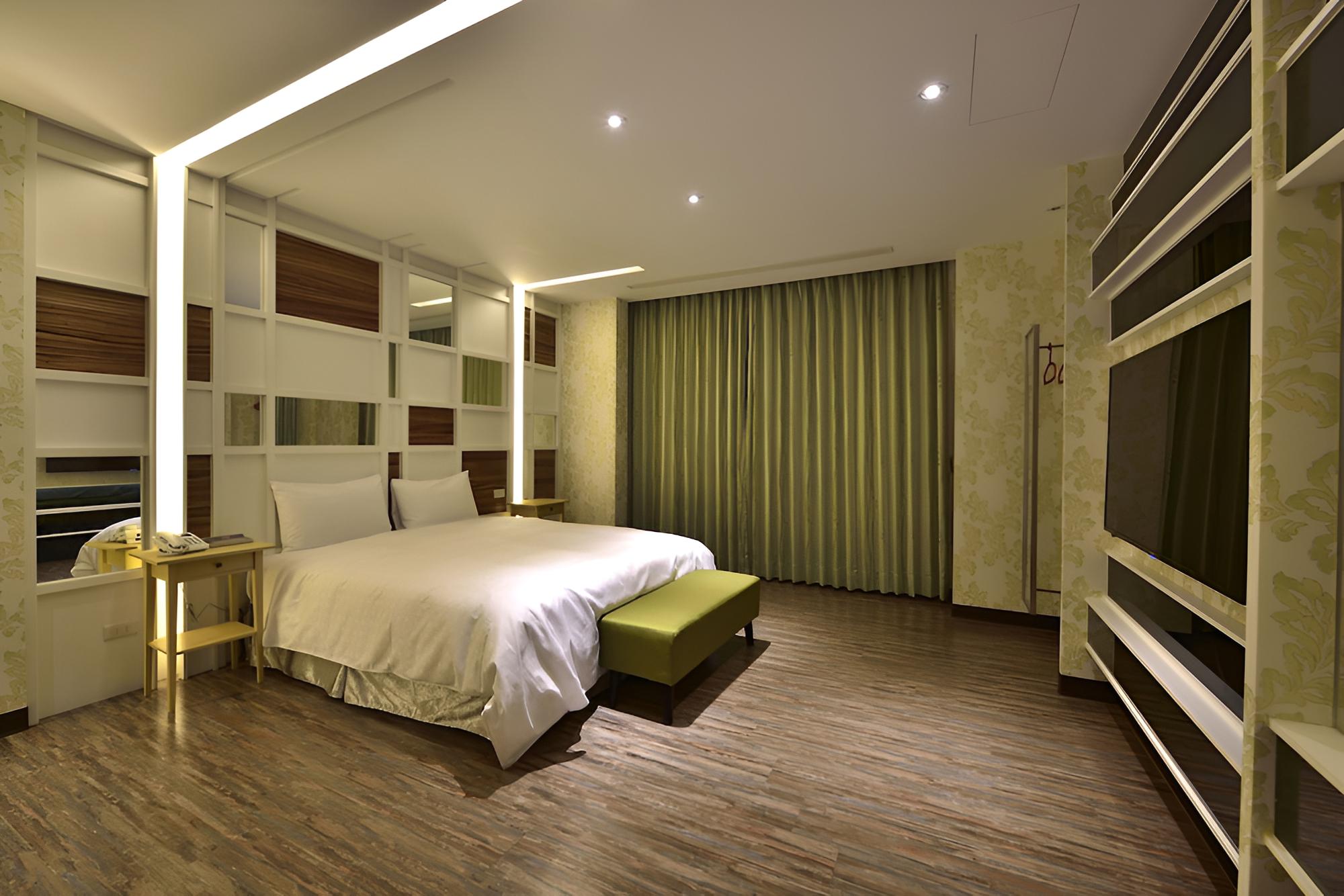 iHotel