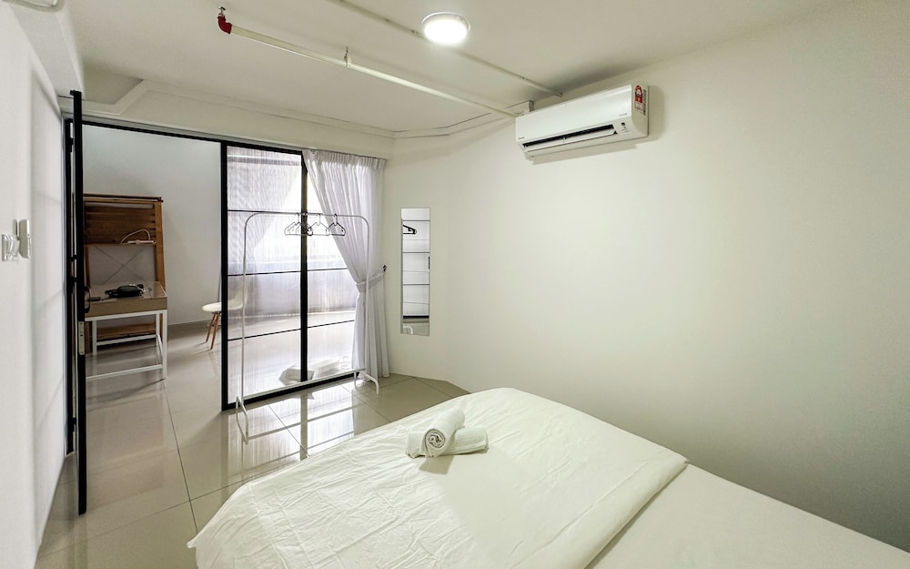 Pinnacle Kelana Jaya by Airhost