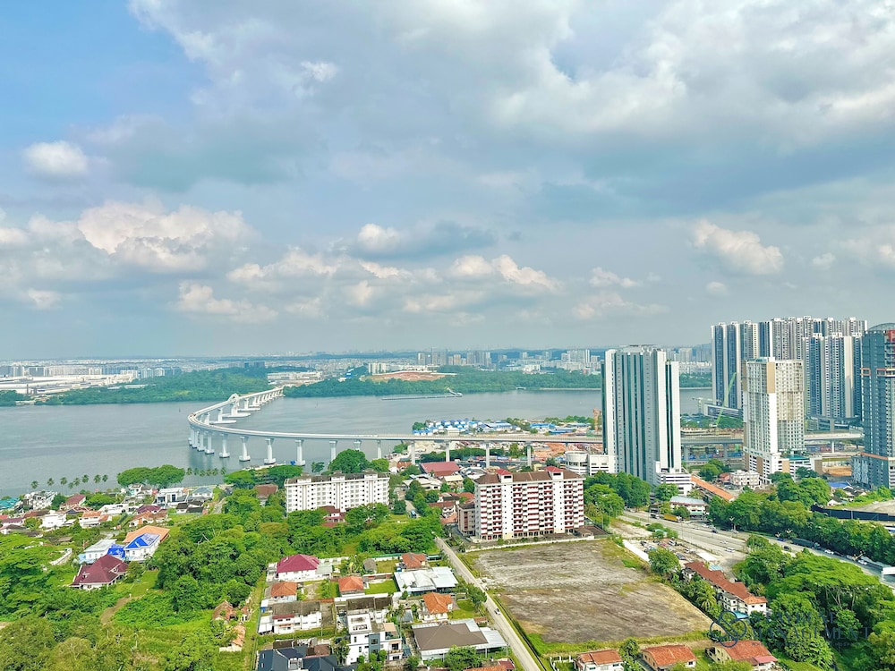 Paragon Suites CIQ By Stayrene