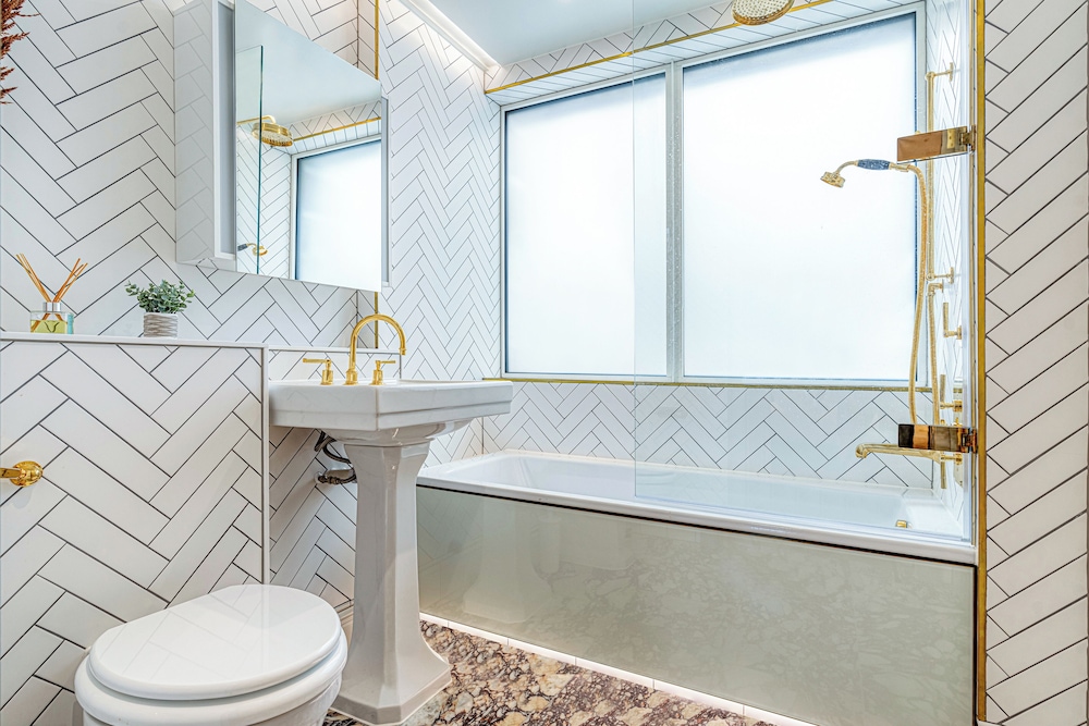 Luxury flats near Big Ben and London Eye