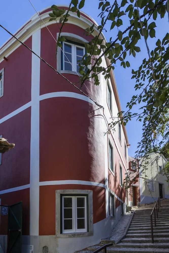 Hotel Casa dos Santos Sintra Apartments - Image 1