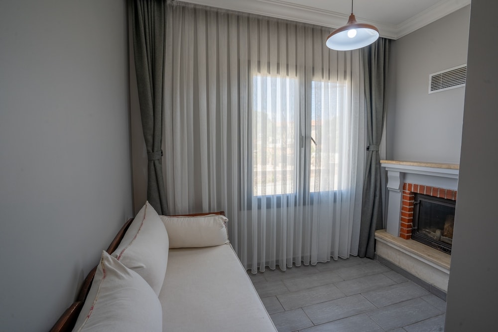 Adaline Cunda Otel