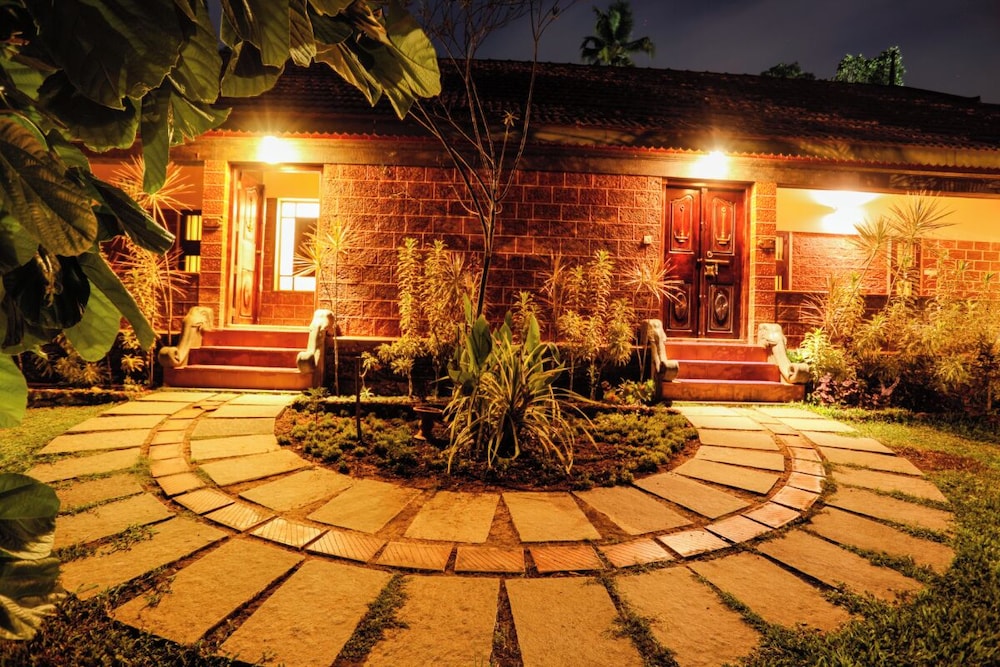 Neelambari Ecotourism Thrissur Aratupuzh