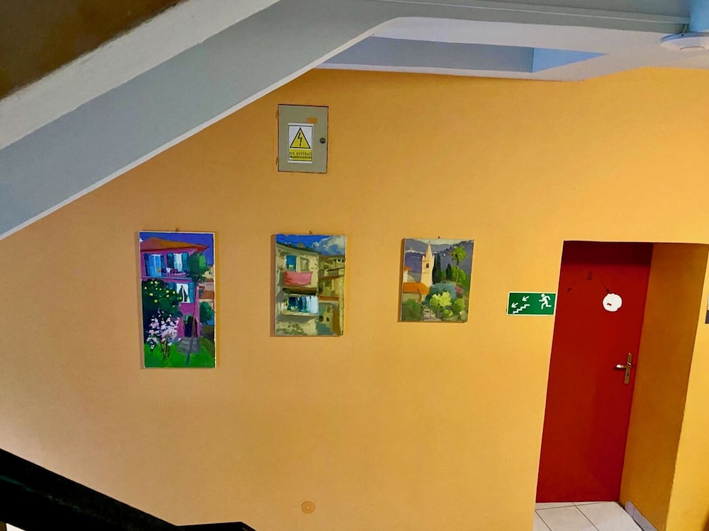 Art Inn Space