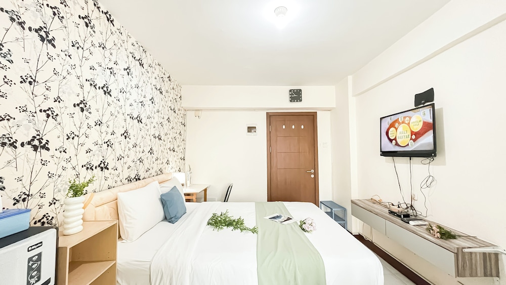 Cozy Bloom Studio Apartment Cinere Resort