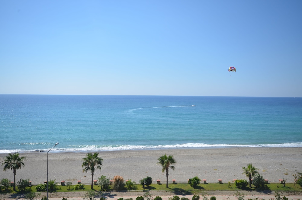Moda Marine Apartments