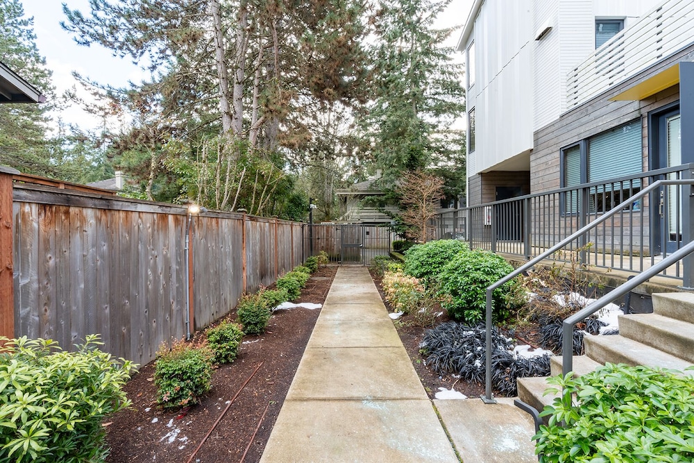 Sophari's Apartments in Bellevue