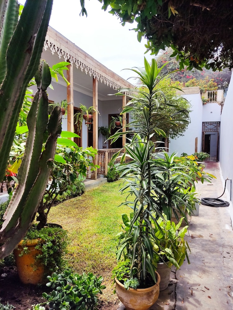 3BR Villa in Barranco by Wynwood House view 3