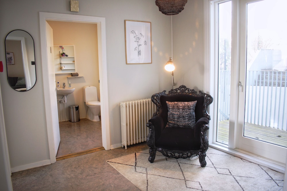Reykjavík Rainbow Guesthouse