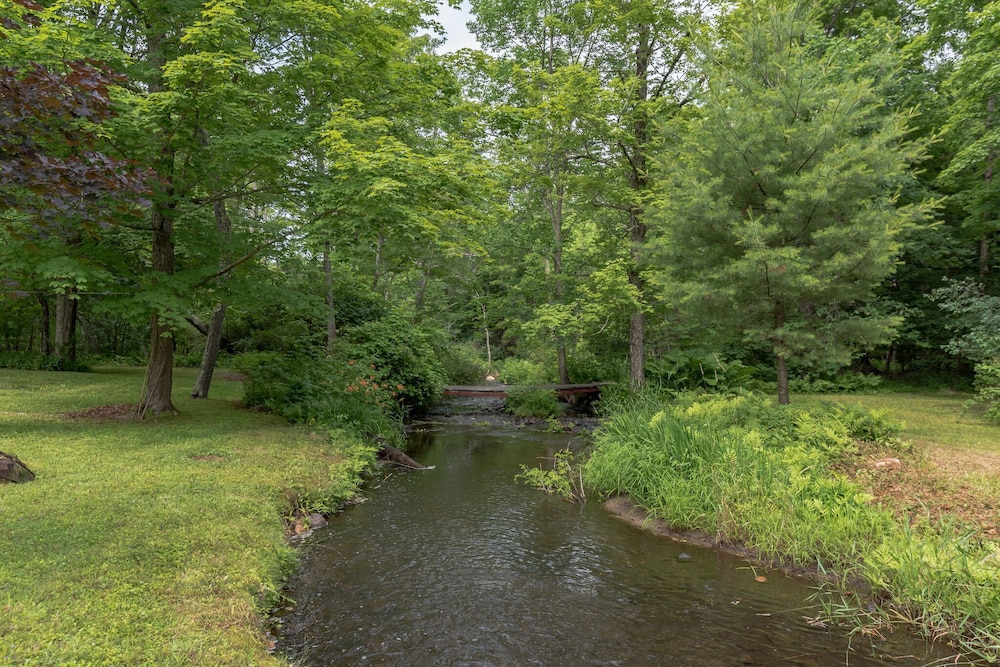 Two Brooks Lodge view 5