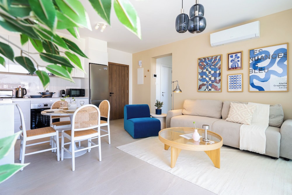 Jas Living Apts & Balconies in Larnaca