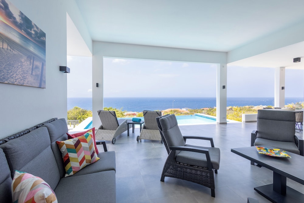 Coral Estate Holidays