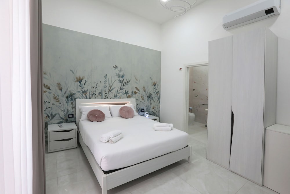 VivimiHome - CharmiNaples